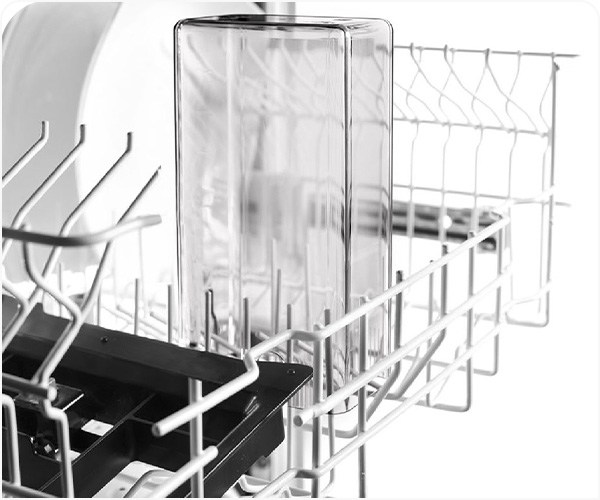 All components of the milk preparation system are dishwasher-safe.